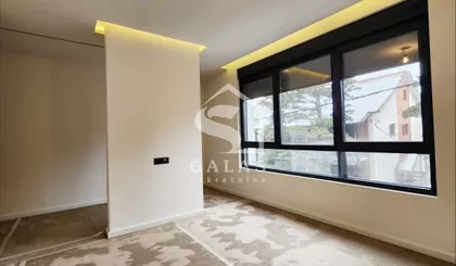 Autokomanda | 4zida.rs