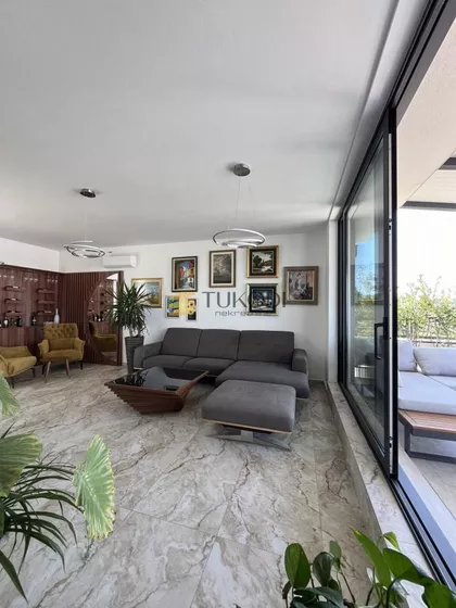 Sremska Kamenica | 4zida.rs