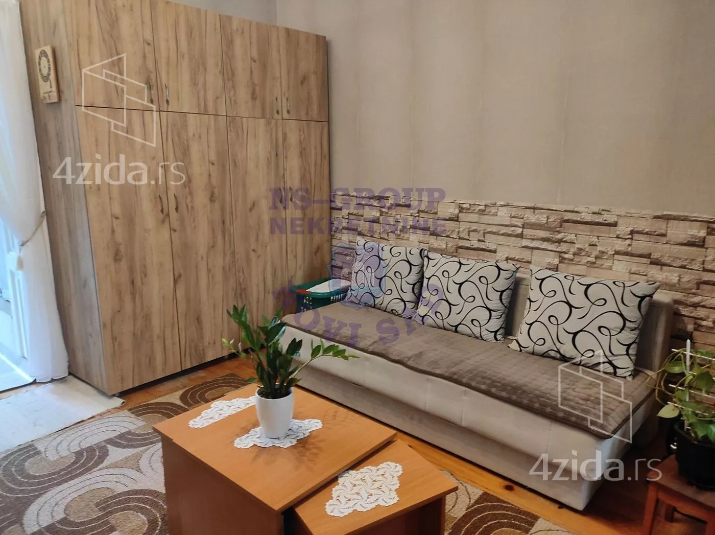 Jednoiposoban stan | 4zida