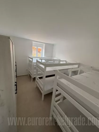 DOBANOVCI | 4zida.rs