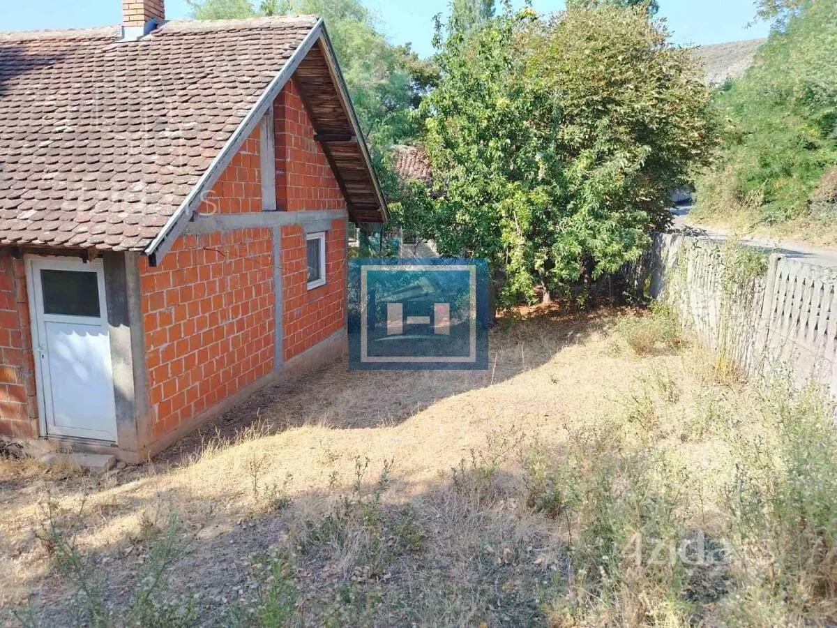 Kuća · 77 m² · Paraćin