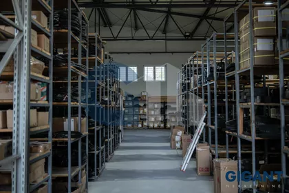 Ugrinovački put | 4zida.rs