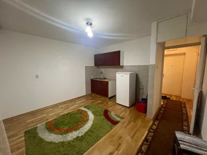 Vuka Karadžića 75 | 4zida.rs