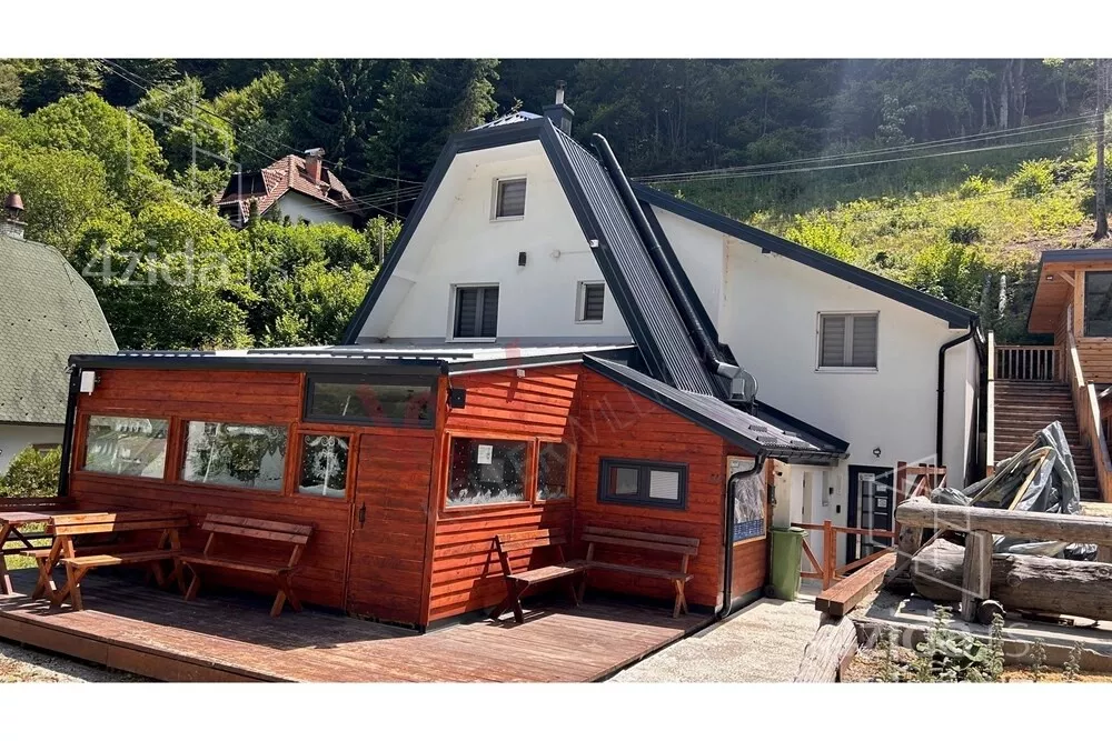 Turistički objekat | 4zida