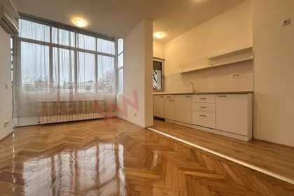 Majke Jevrosime | 4zida.rs