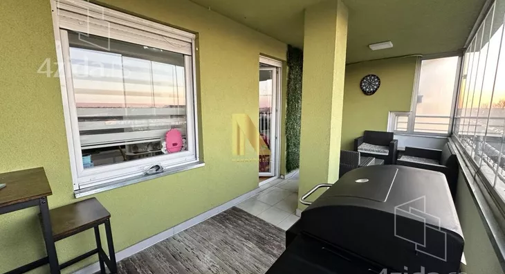 Četvoroiposoban stan | 4zida