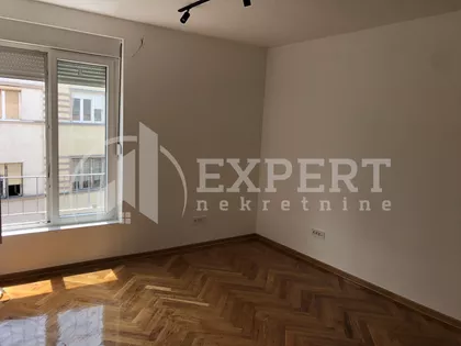 Obrenovićeva | 4zida.rs