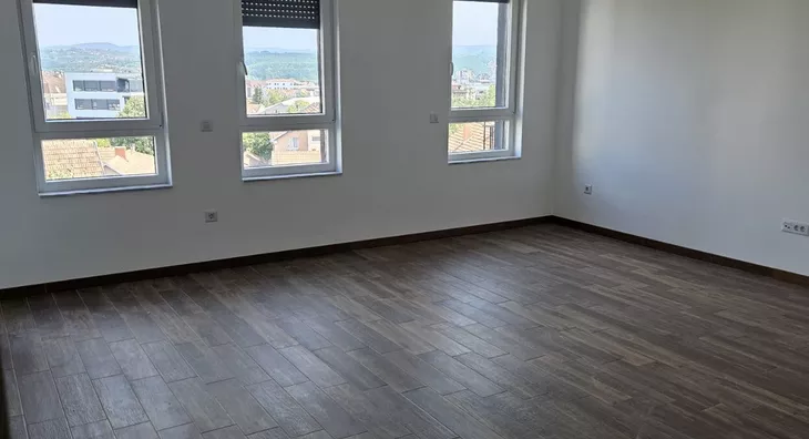 Trosoban stan na prodaju, Kod Paligorića, 122.400€, 72m² - stampaj