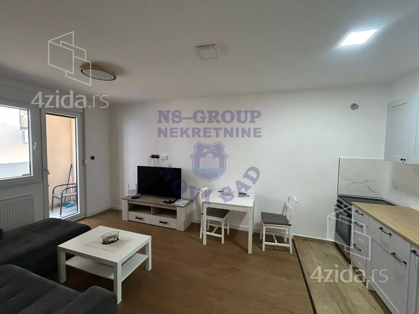 Jednoiposoban stan | 4zida