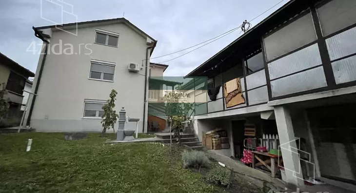 Kuća | 4zida