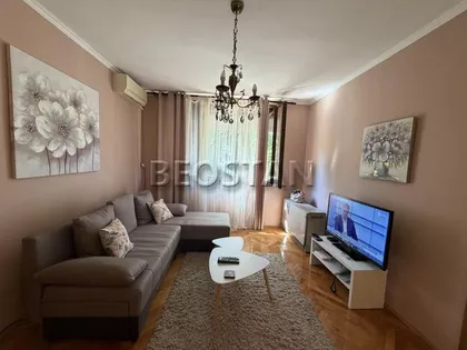 Dzona Kenedija | 4zida.rs