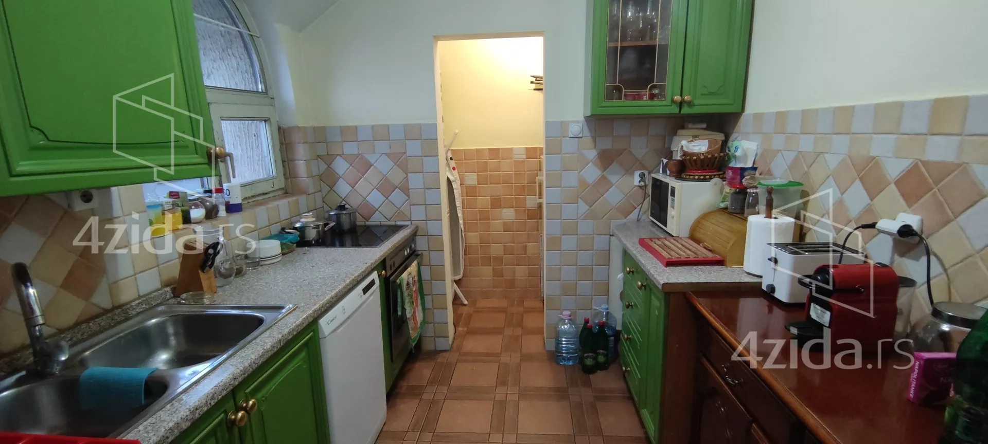 Troiposoban stan | 4zida