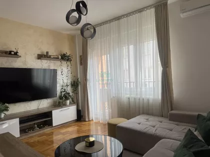 Podujevska | 4zida.rs