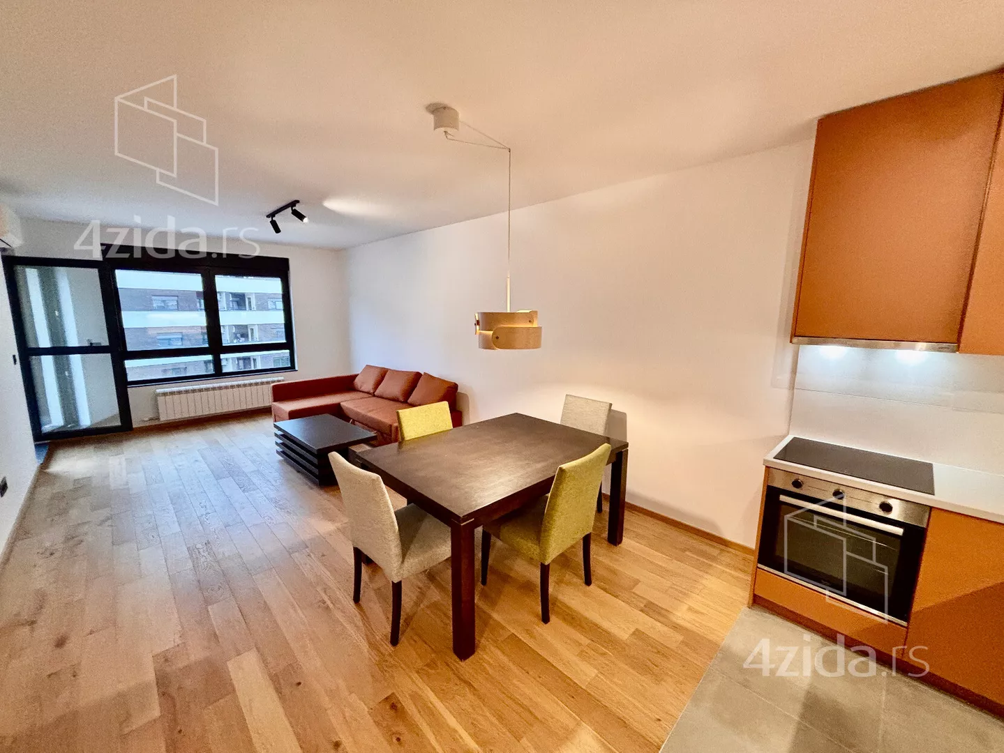 Dvoiposoban stan | 4zida