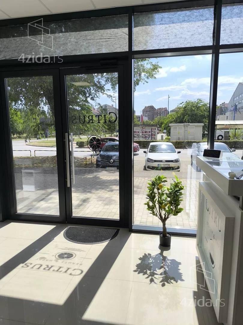 Poslovni prostor | 4zida
