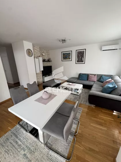 Gundulićeva | 4zida.rs