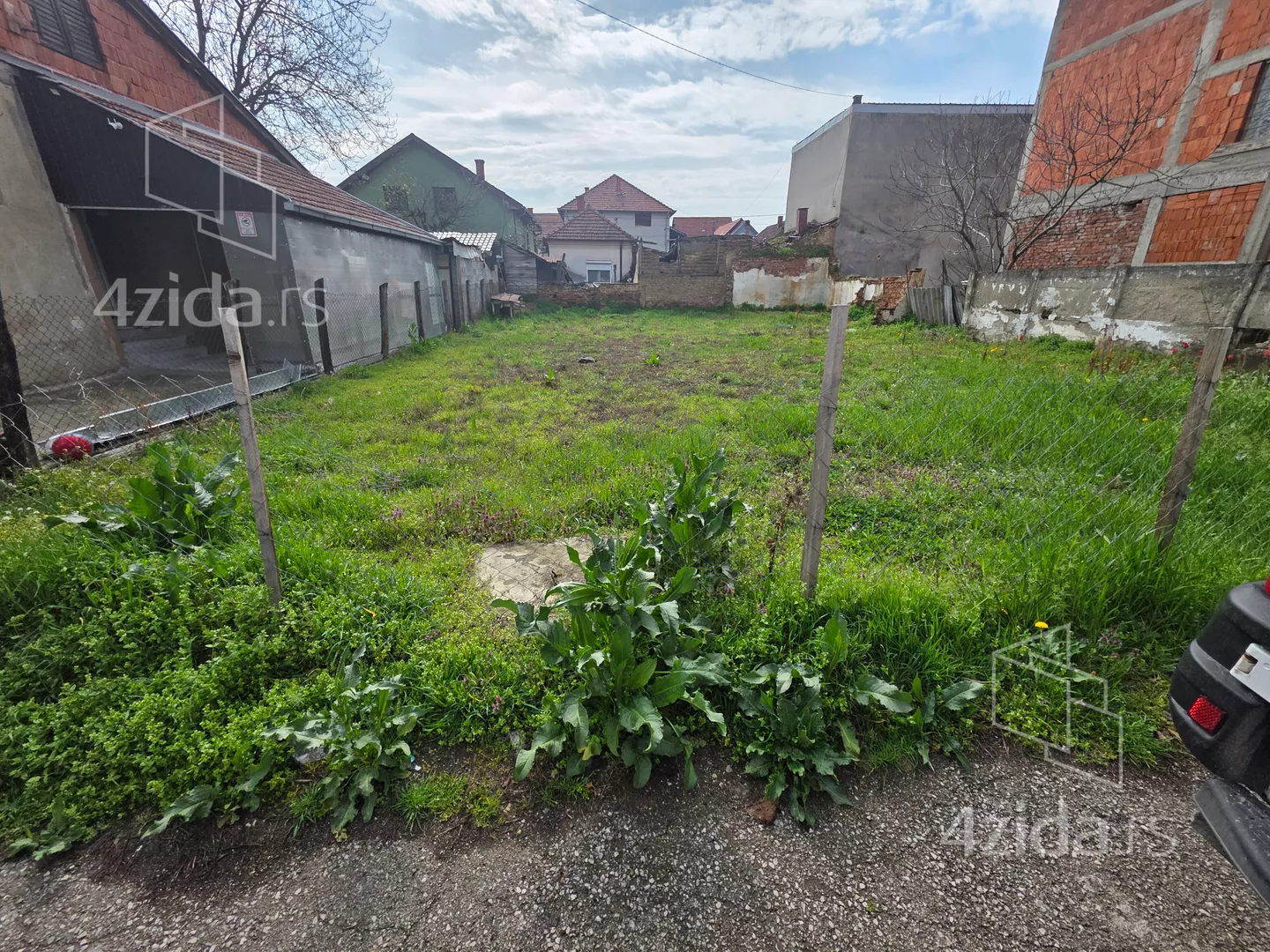 Građevinsko zemljište | 4zida