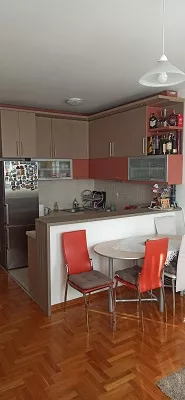 VLADIMIRA GORTANA | 4zida.rs