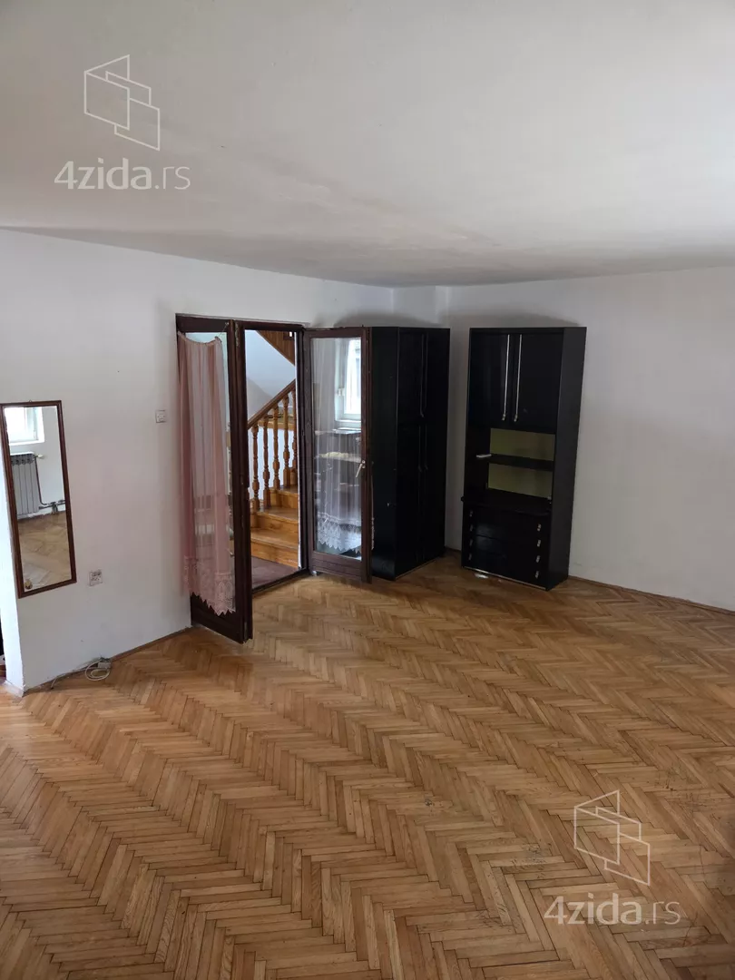 Сдается трехкомнатная квартира, Svetog Save, 400€, 100m² — фото