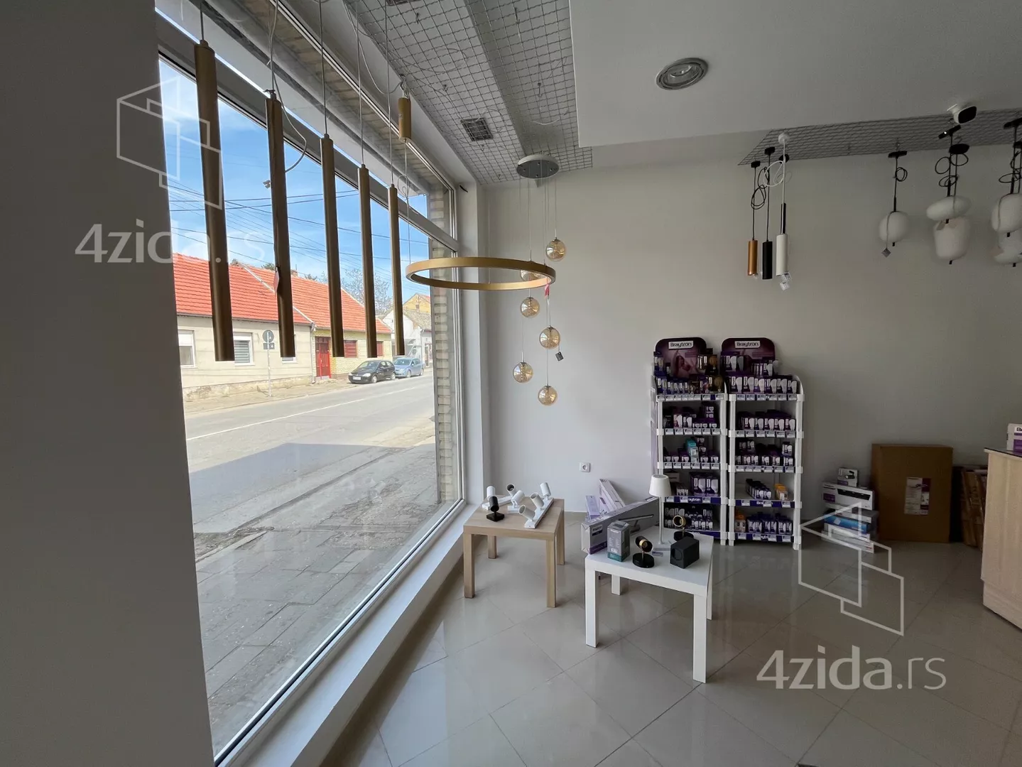 Lokal | 4zida
