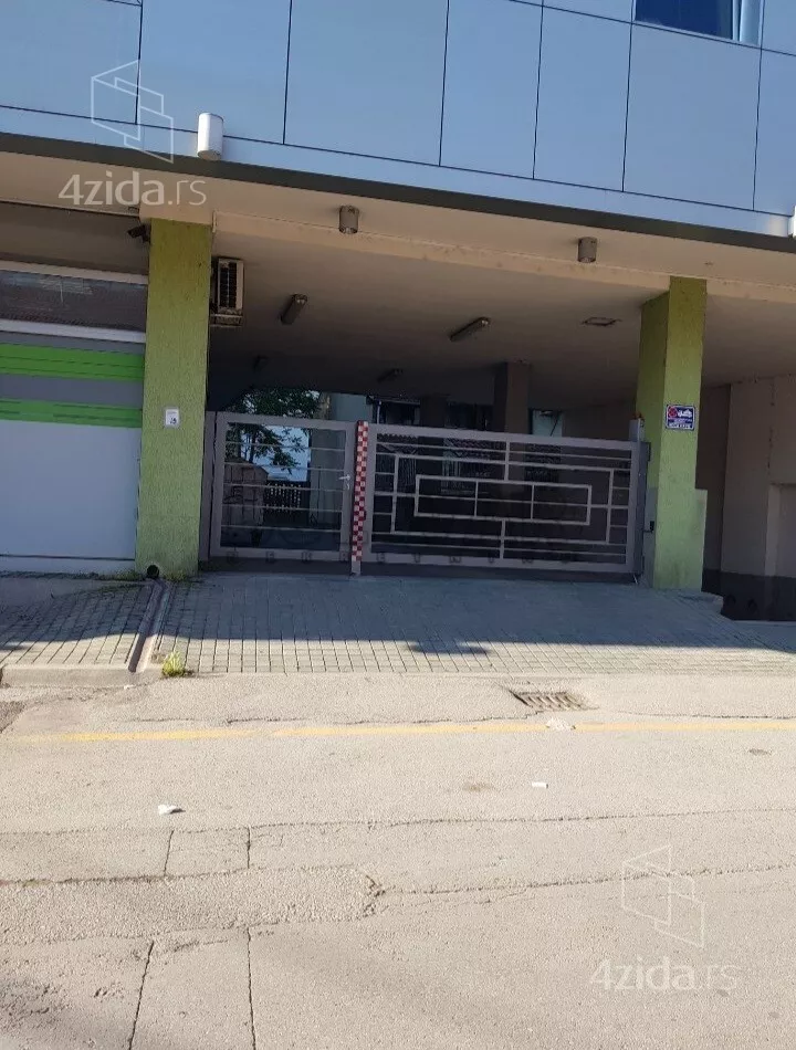 Garaža | 4zida