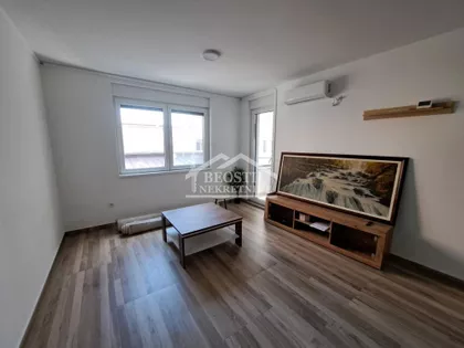 Svetosavska | 4zida.rs