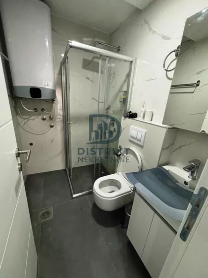 Crveni Pevac | 4zida.rs