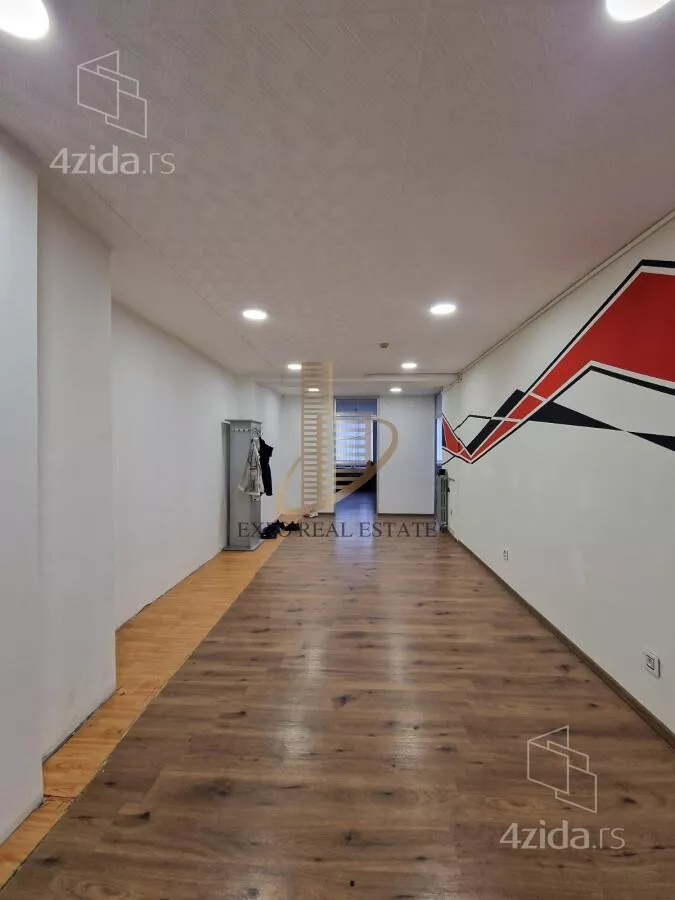 Poslovni prostor | 4zida