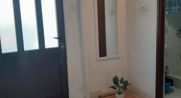 5-etažna kuća | 4zida