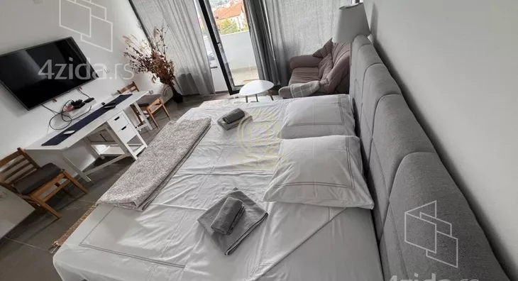 Garsonjera | 4zida