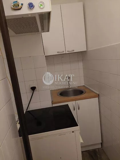 Ustanička | 4zida.rs