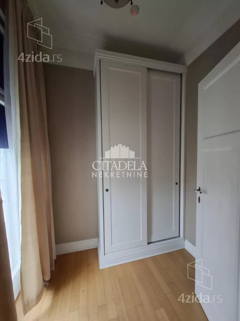 4-etažna kuća | 4zida