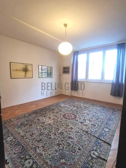 Svetomira Nikolajevića | 4zida.rs
