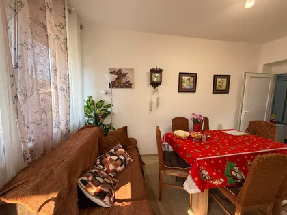 Trg Cara Lazara | 4zida.rs