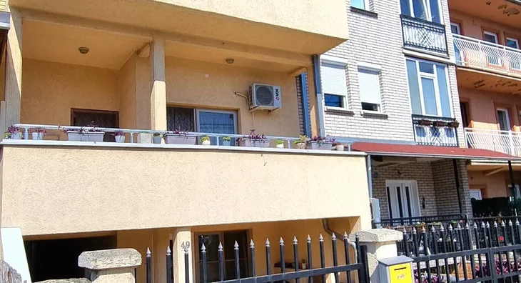 5-etažna kuća | 4zida