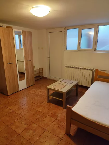 Mitrovo Brdo | 4zida.rs