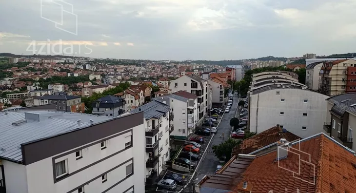 Petosoban stan | 4zida