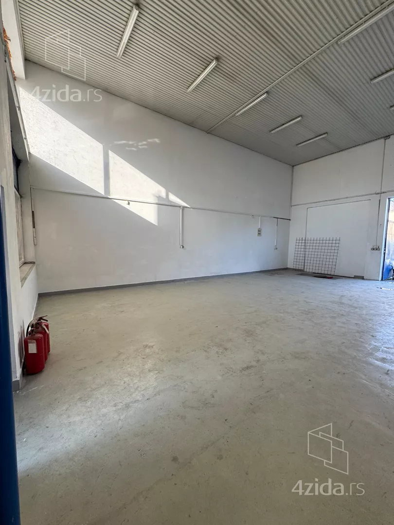 Poslovni prostor | 4zida