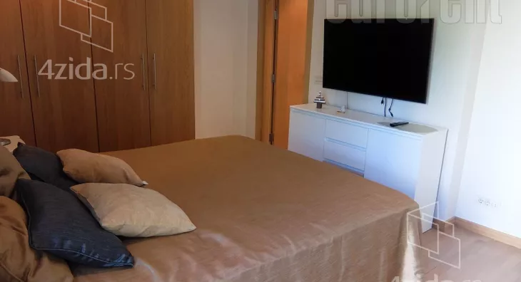 4-etažna kuća | 4zida