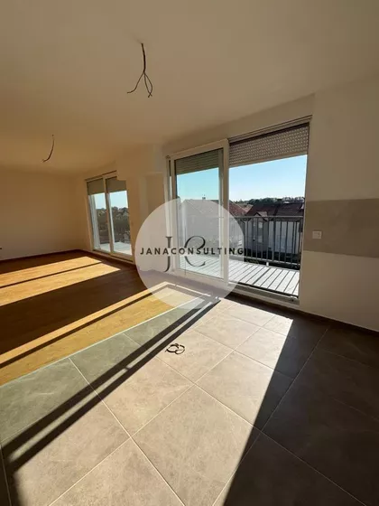 Veternička Rampa | 4zida.rs