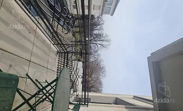 Petosoban stan | 4zida