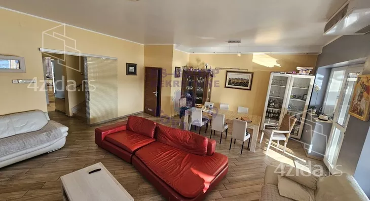 3-etažna kuća | 4zida