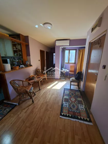 Crnogorska | 4zida.rs