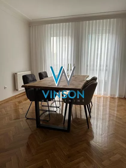 Lasla Gala | 4zida.rs