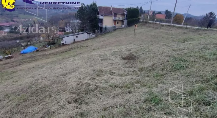 Plac | 4zida