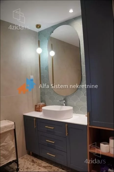Petosoban stan | 4zida