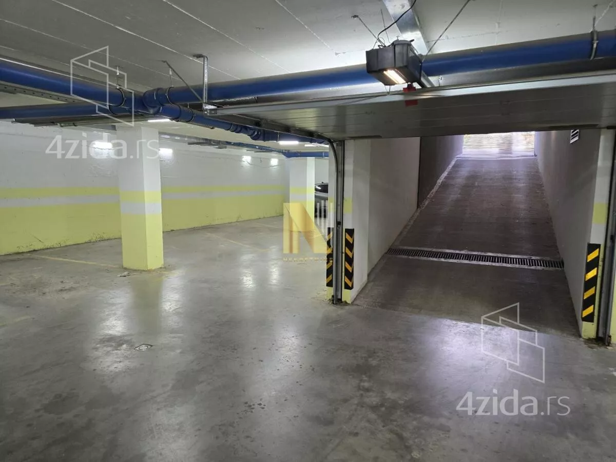 Garaža/Parking | 4zida