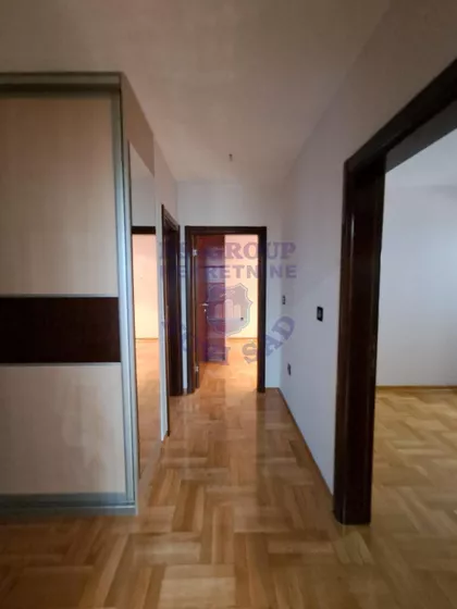Železnička stanica | 4zida.rs