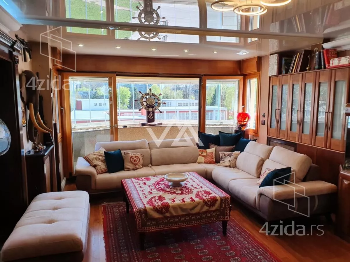 Petosoban stan | 4zida