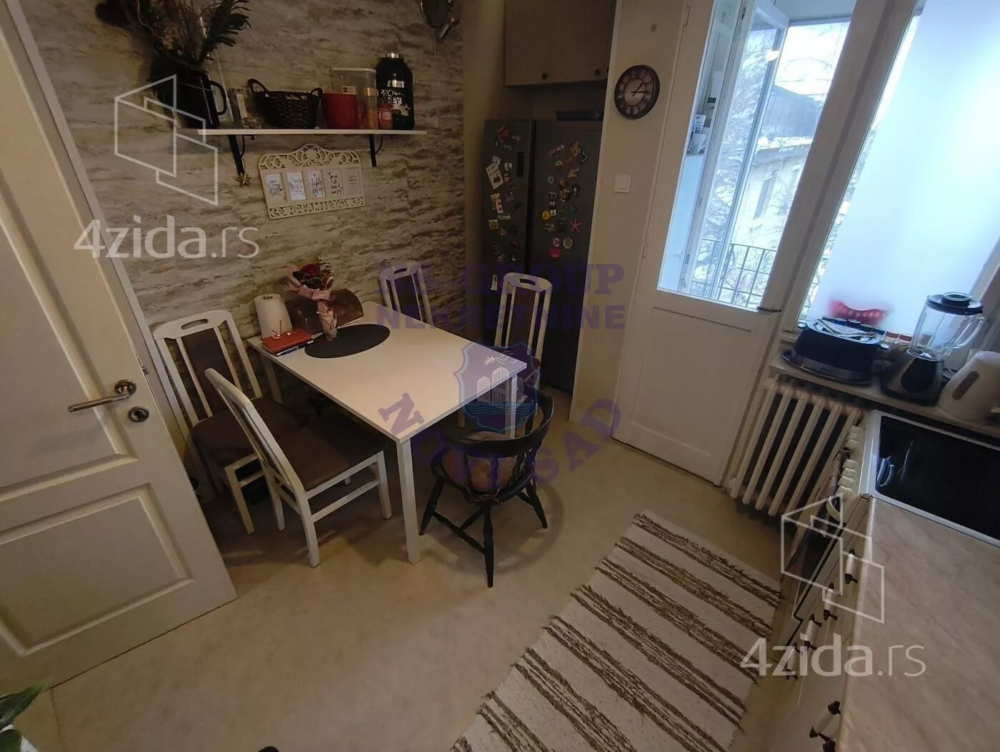 Dvoiposoban stan | 4zida